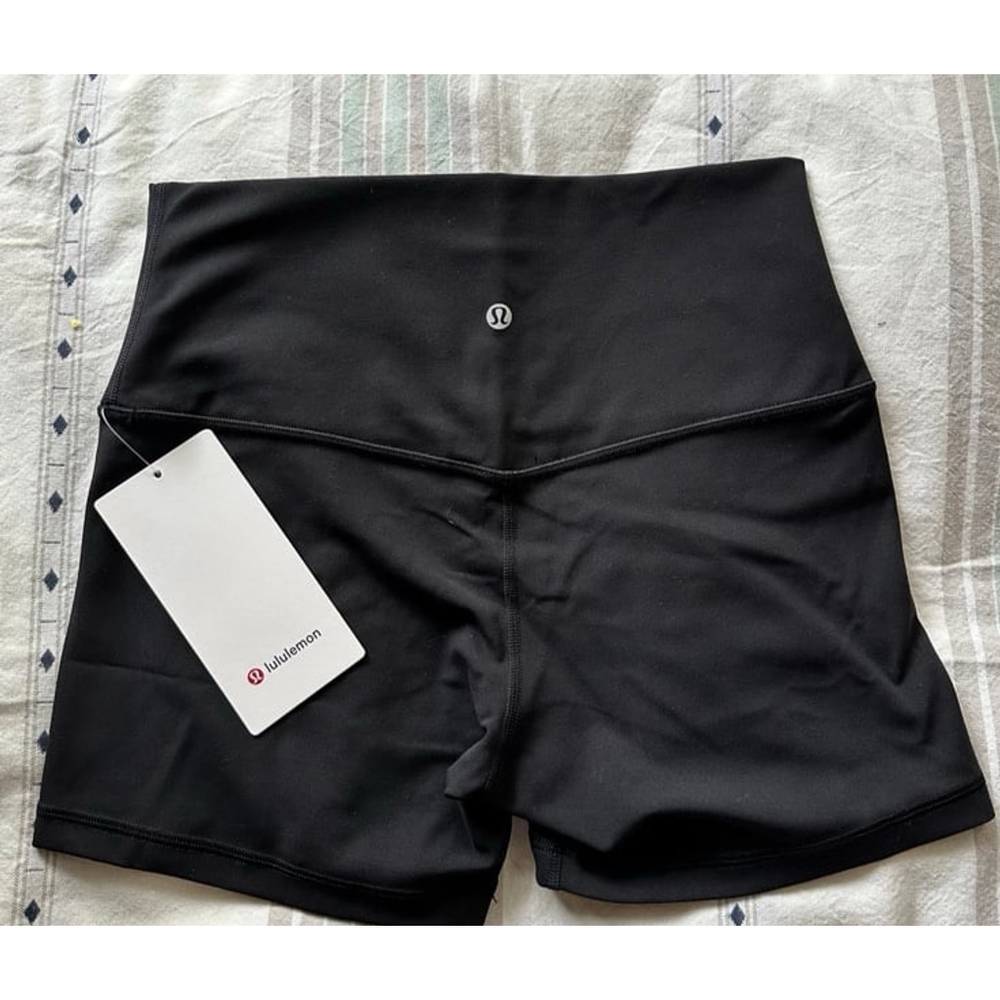 COPY - Lululemon Align Short 4”